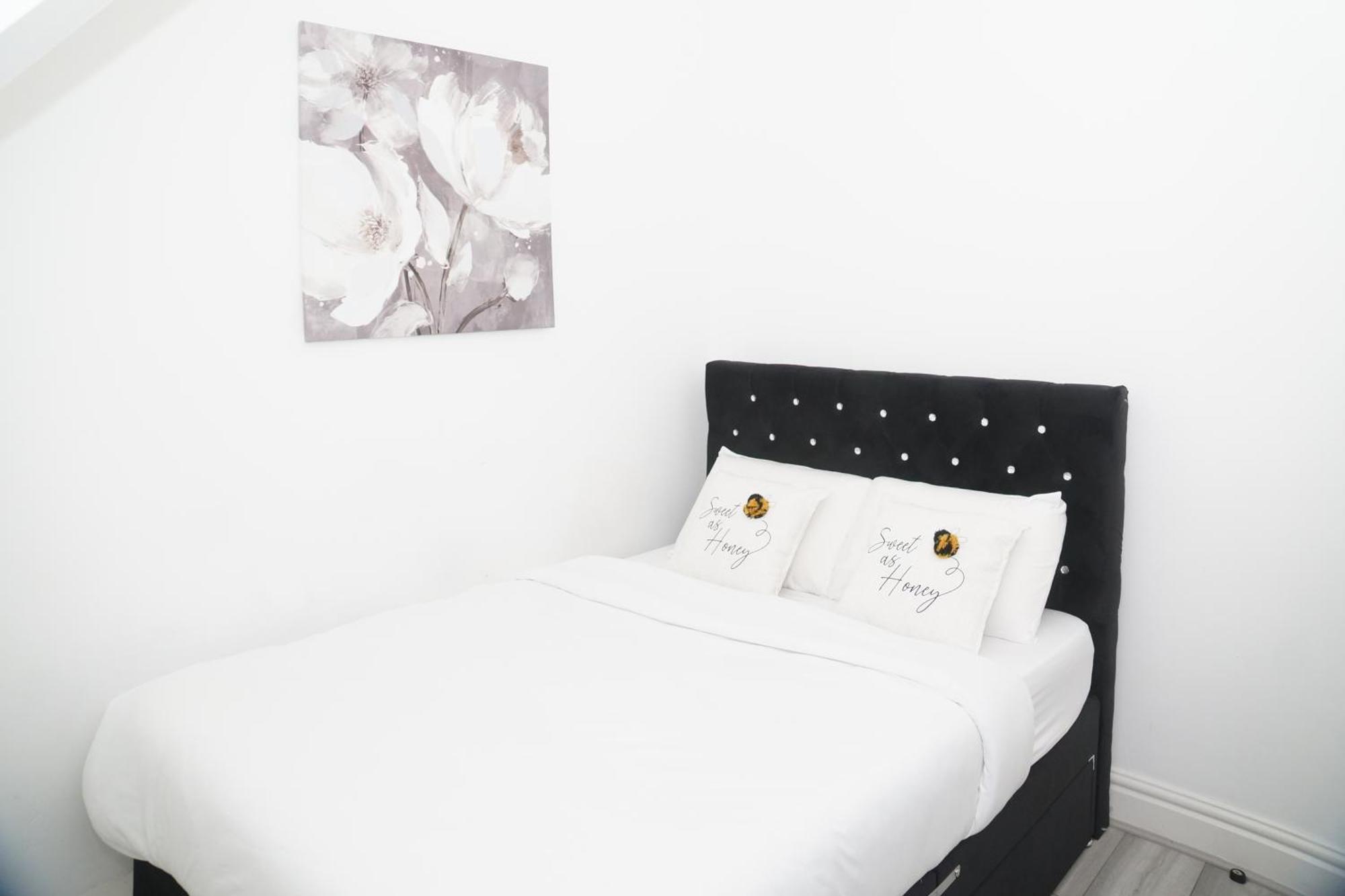 Affordably Elegant Apartments Close To Coop Live, Etihad Stadium And Manchester City Centre Εξωτερικό φωτογραφία